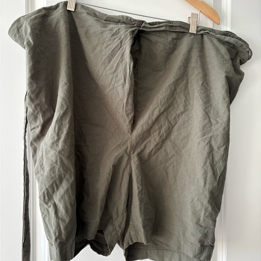 Free Label Reese Weap Shorts